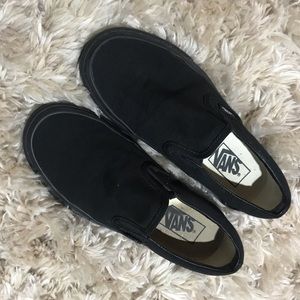 Women’s All Black Slip On Vans
